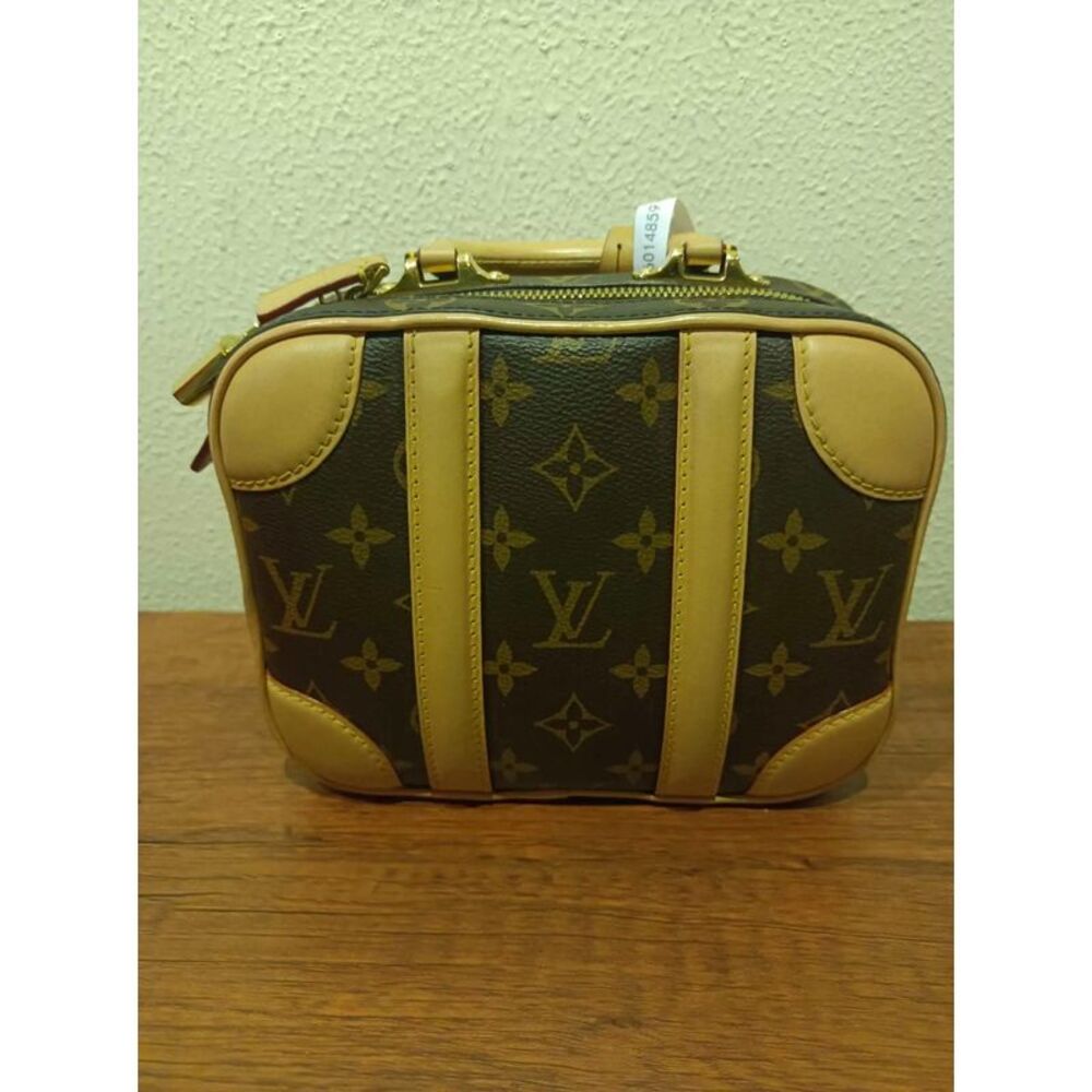 Louis Vuitton Women Pre-Loved Bag Very Good Condition
